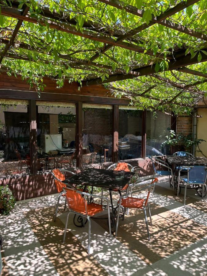 Hotel Kredo Sliven Bagian luar foto