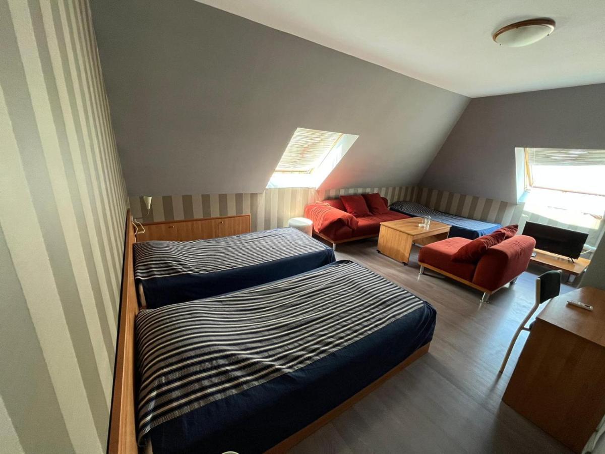 Hotel Kredo Sliven Bagian luar foto