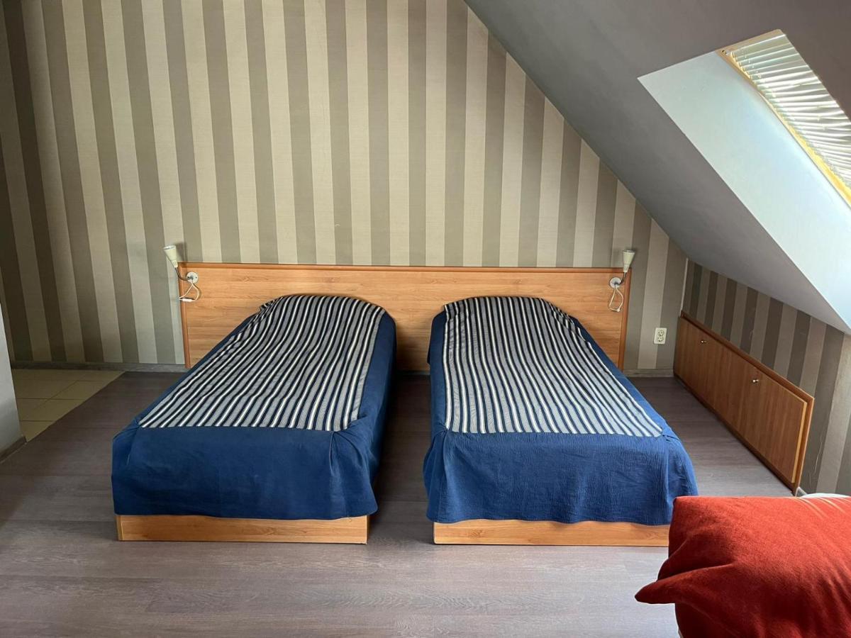 Hotel Kredo Sliven Bagian luar foto