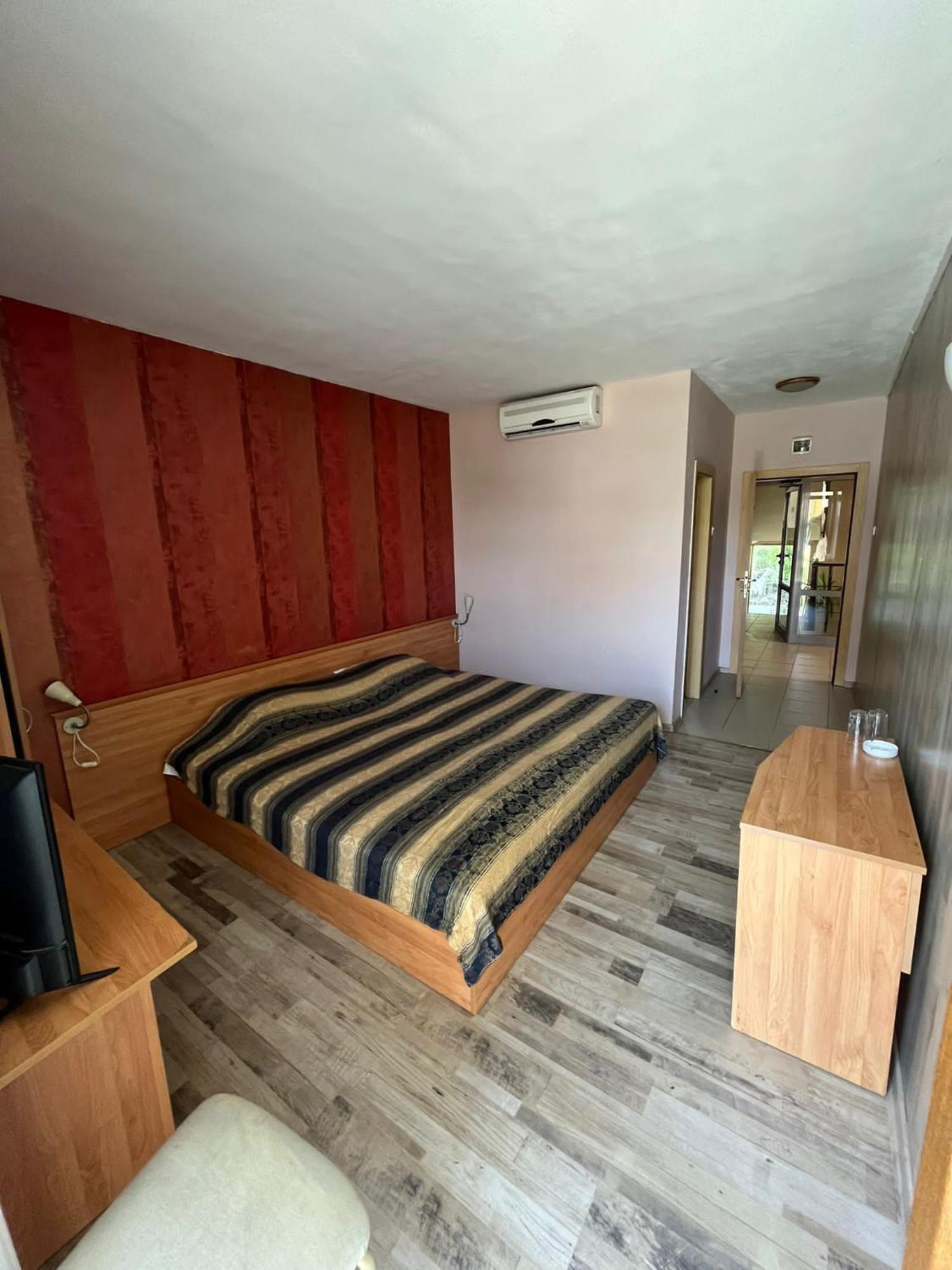 Hotel Kredo Sliven Bagian luar foto
